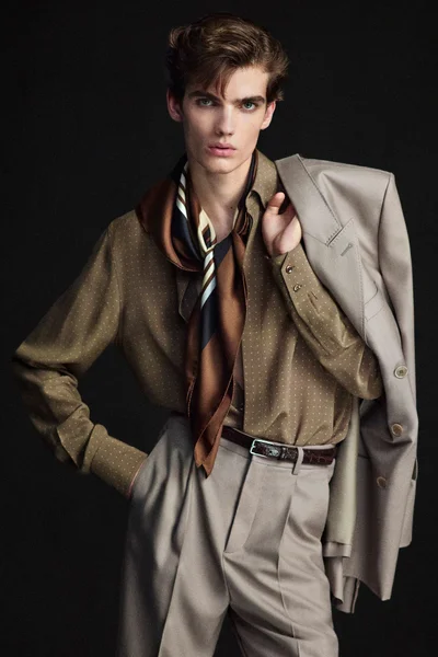 Look 22